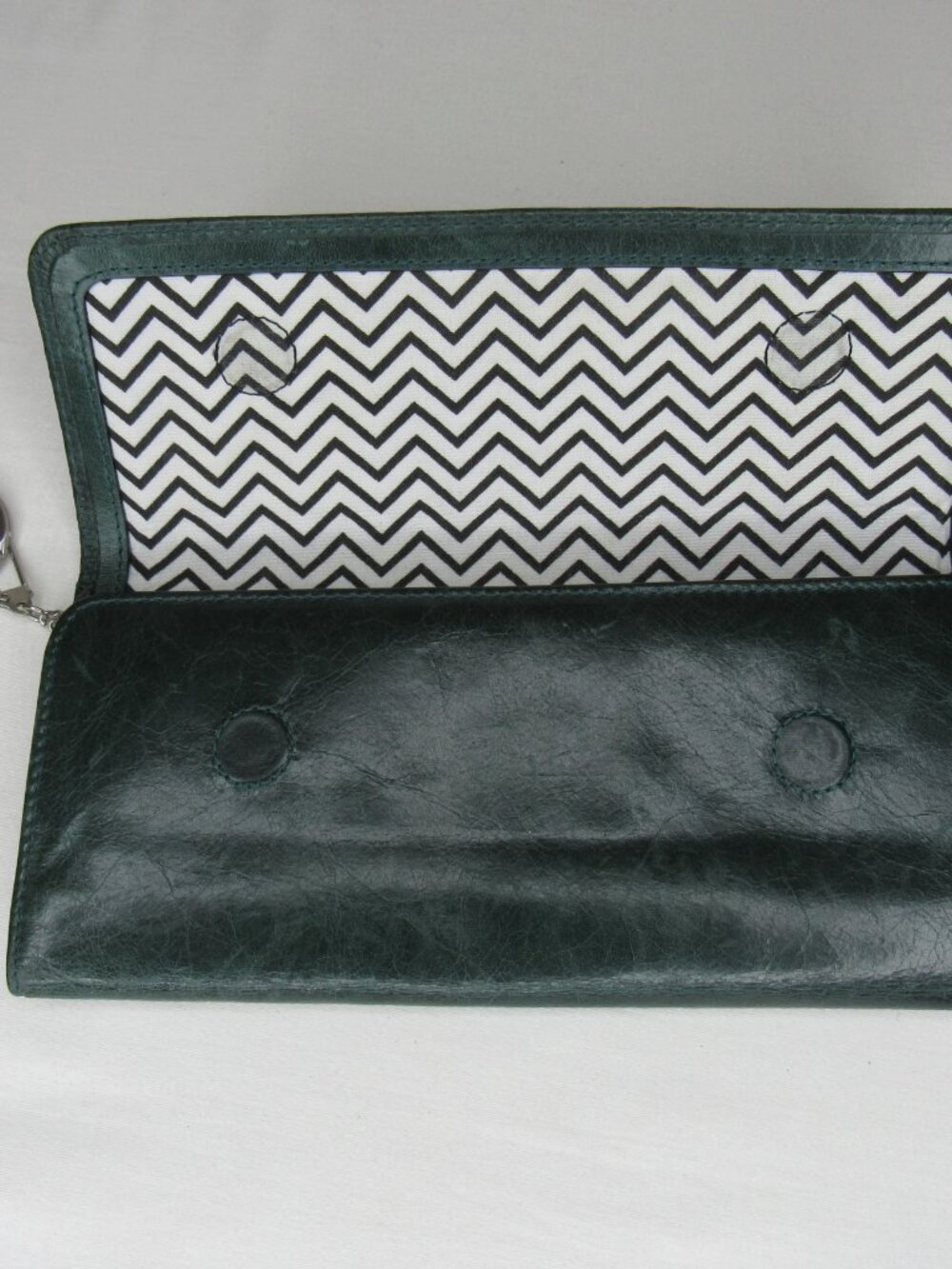 Hobo International Green Leather SADIE Woven Texture Clutch Wallet - Picture 4 of 9